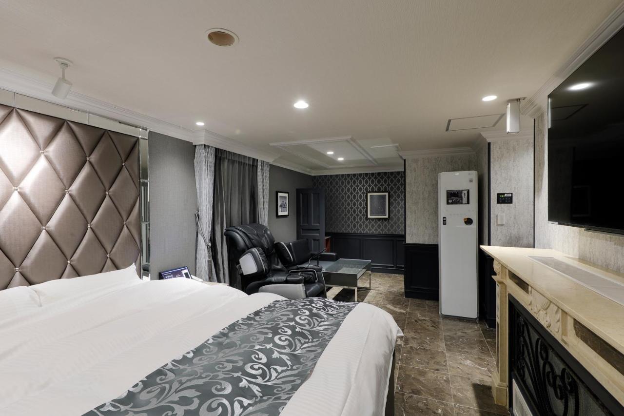 ホテルバースデーきよす店 Hotel Birthday Kiyosu Exterior foto